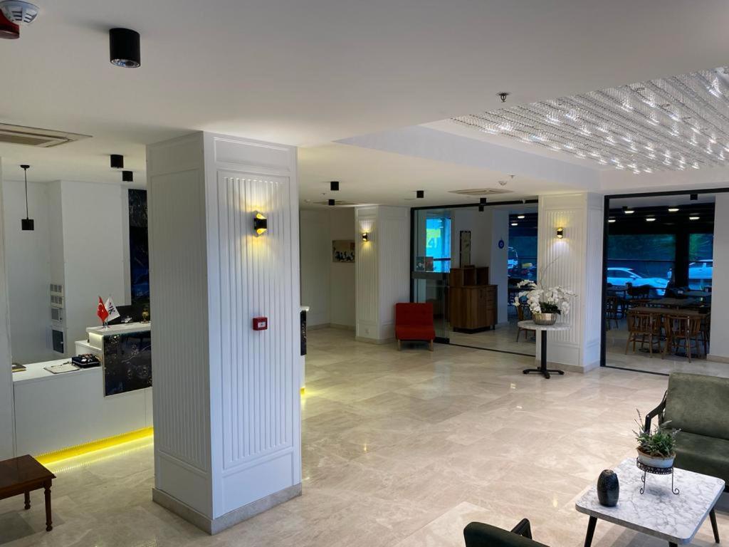 Nk Hotel Smirne Esterno foto