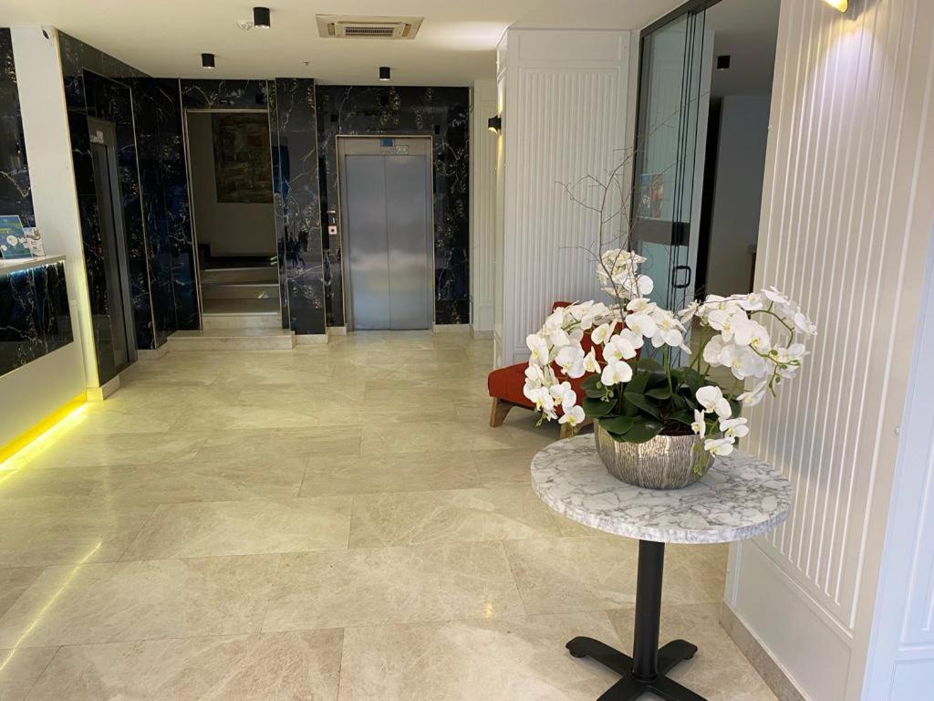 Nk Hotel Smirne Esterno foto
