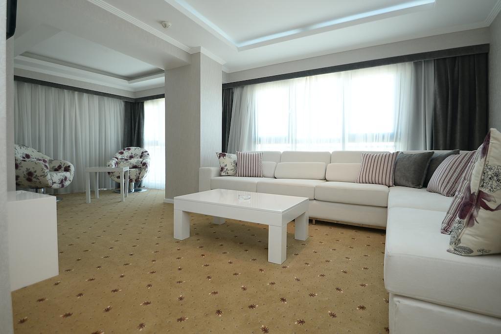 Nk Hotel Smirne Esterno foto